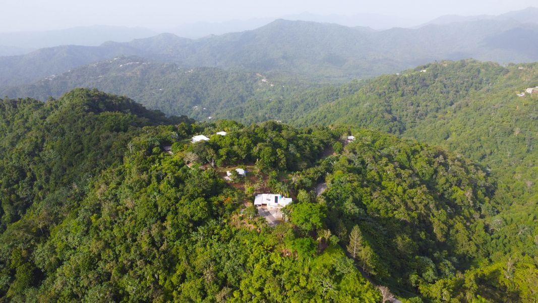Casa in Adjuntas