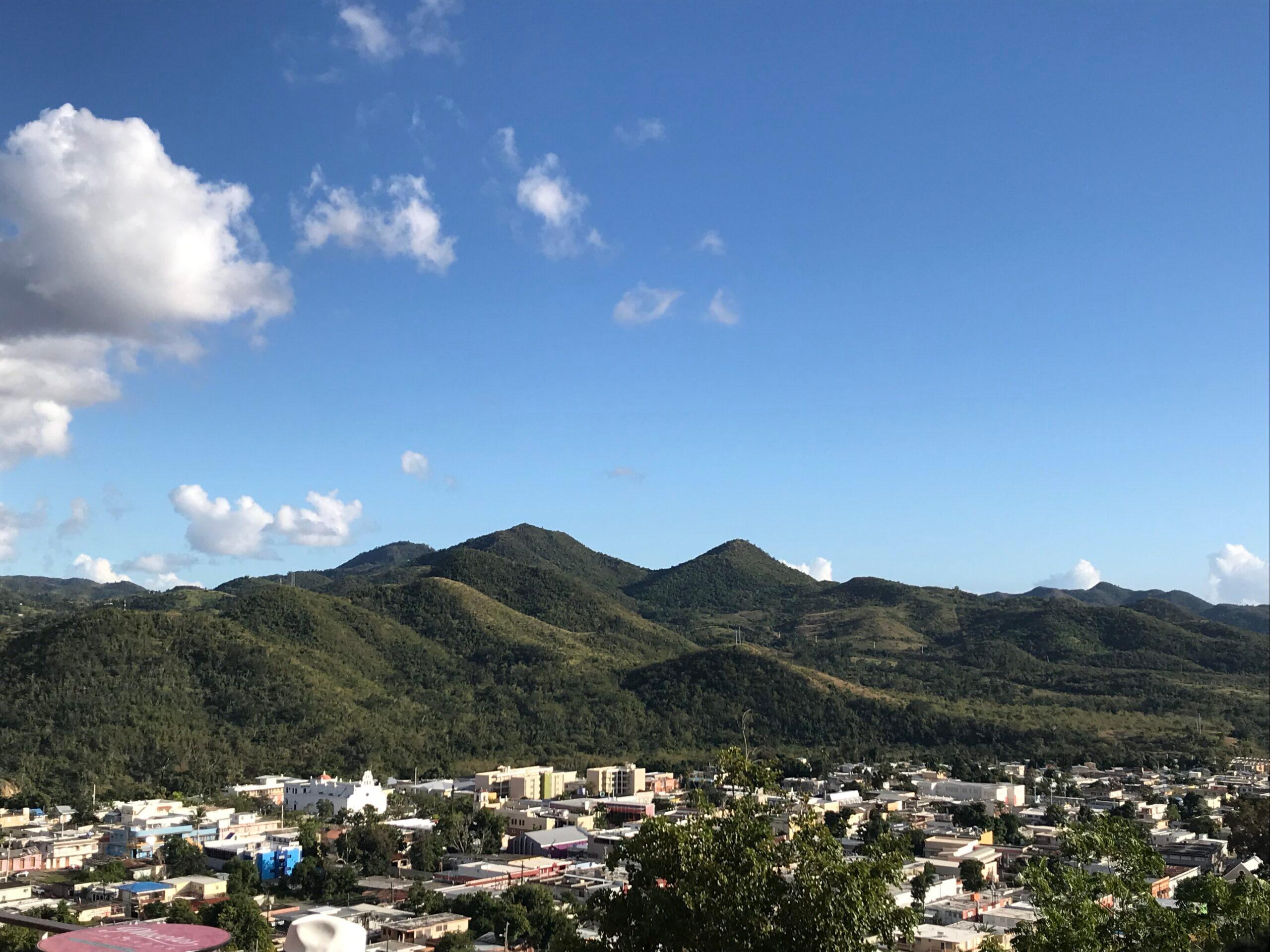 restaurantes-y-barras-que-debes-visitar-en-coamo
