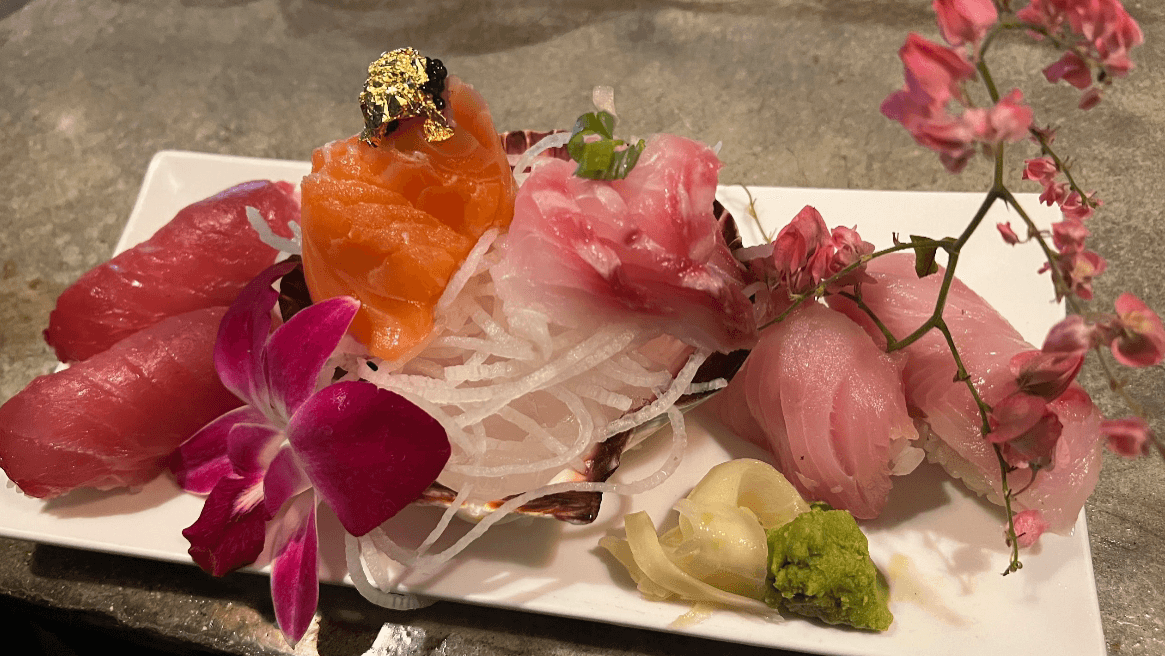 La Sirena Sushi and Tiki Bar