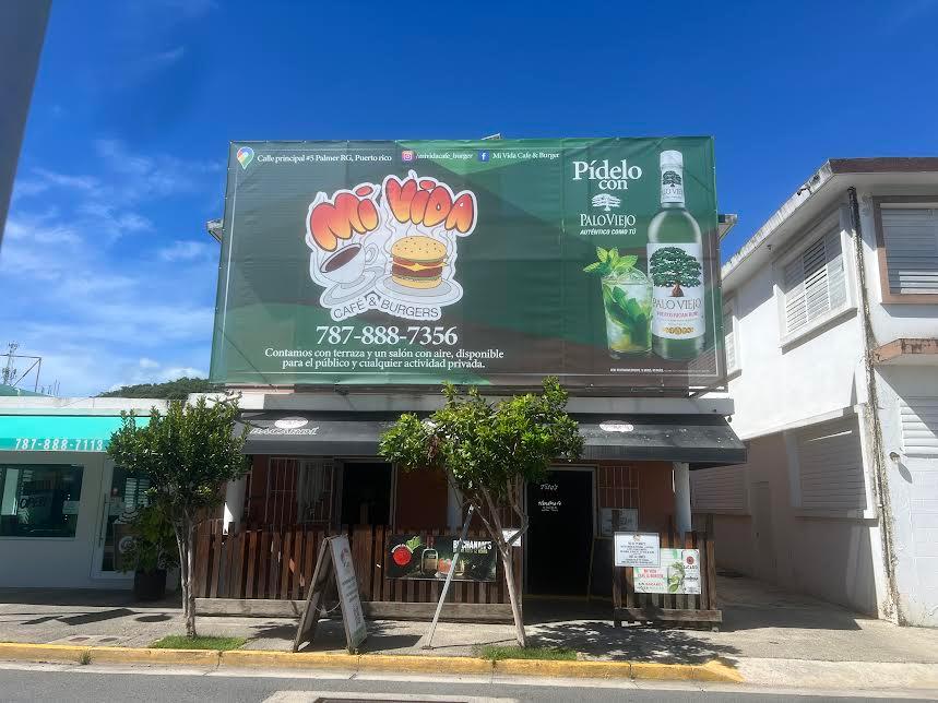 Google owner photo. Attribution: Mi vida cafe & burger (https://maps.google.com/maps/contrib/104844486236868356520)
