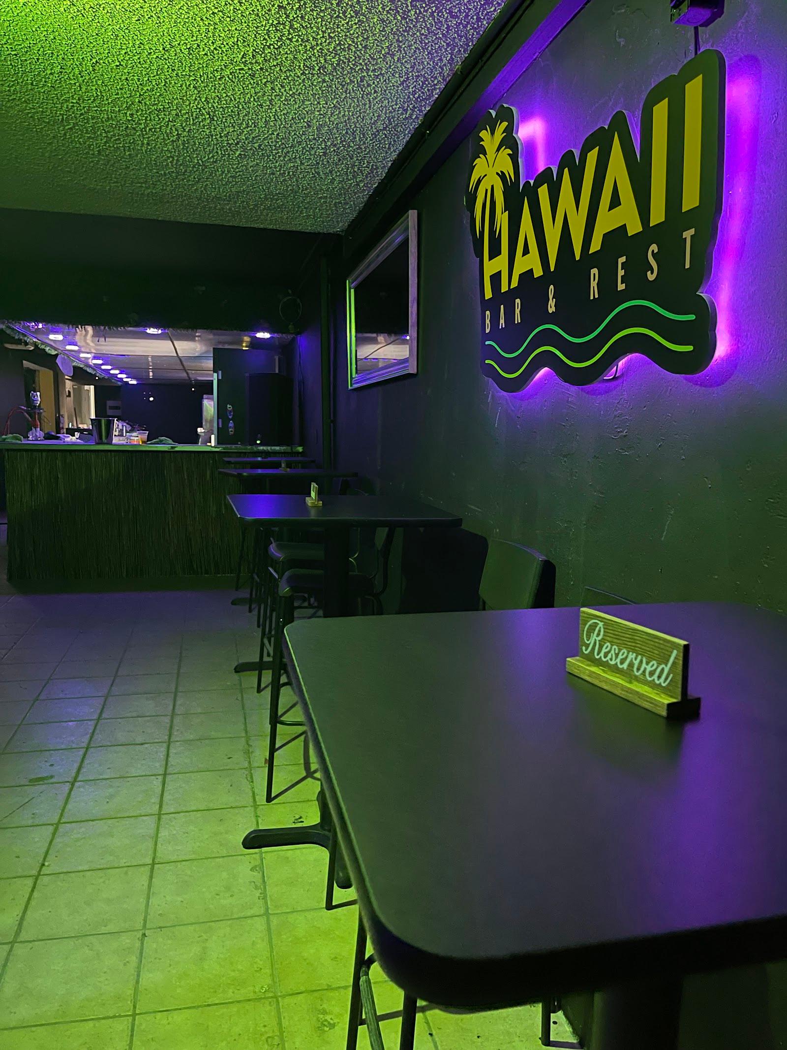 Google owner photo. Attribution: Hawaii Bar (https://maps.google.com/maps/contrib/106298043191510563450)