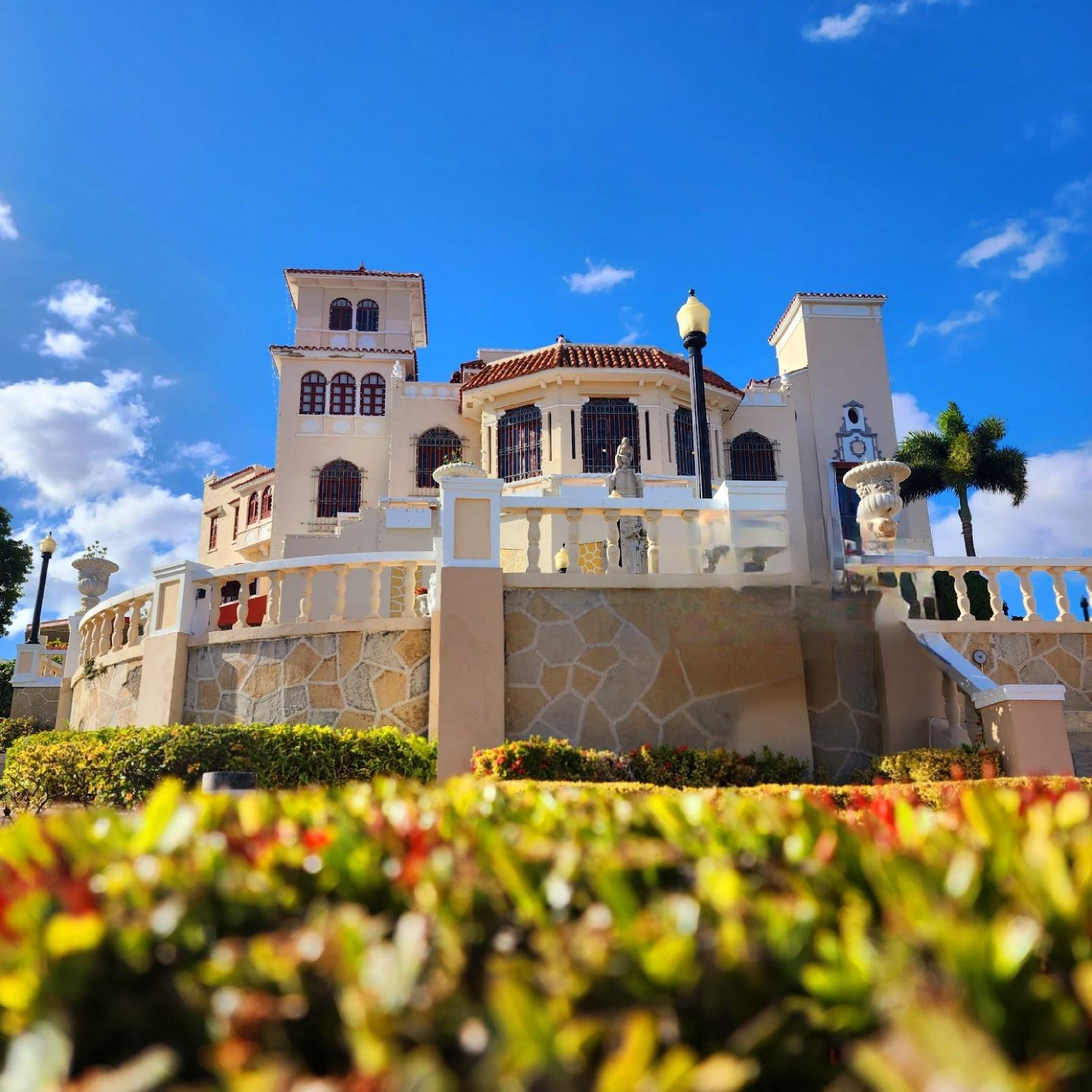 Google owner photo. Attribution: Museo Castillo Serrallés (https://maps.google.com/maps/contrib/113115828962046119009)