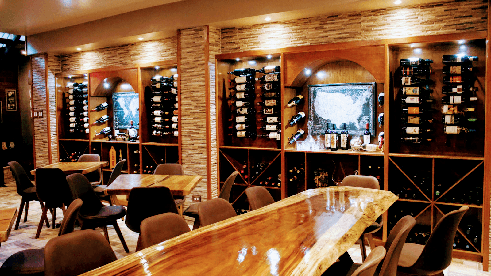 Vinum Bar & Restaurant