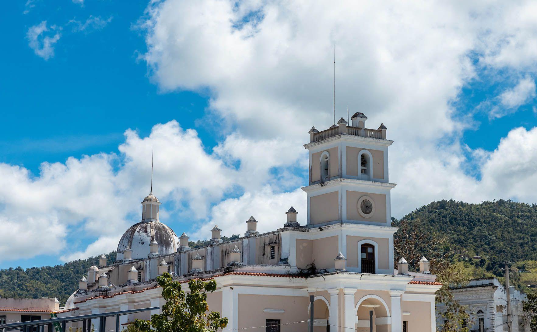 Plaza_De_Recreo_Cayey_c88fdcb920.jpg