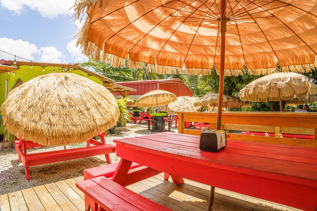 Google owner photo. Attribution: Platanutre Bar & Grill (https://maps.google.com/maps/contrib/110460959121155599043)