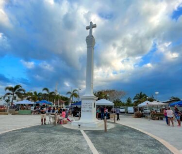 Cruz de Colón en Aguada