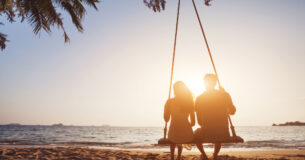 Date on the beach