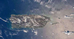 Foto de Puerto Rico desde el espacio de NASA