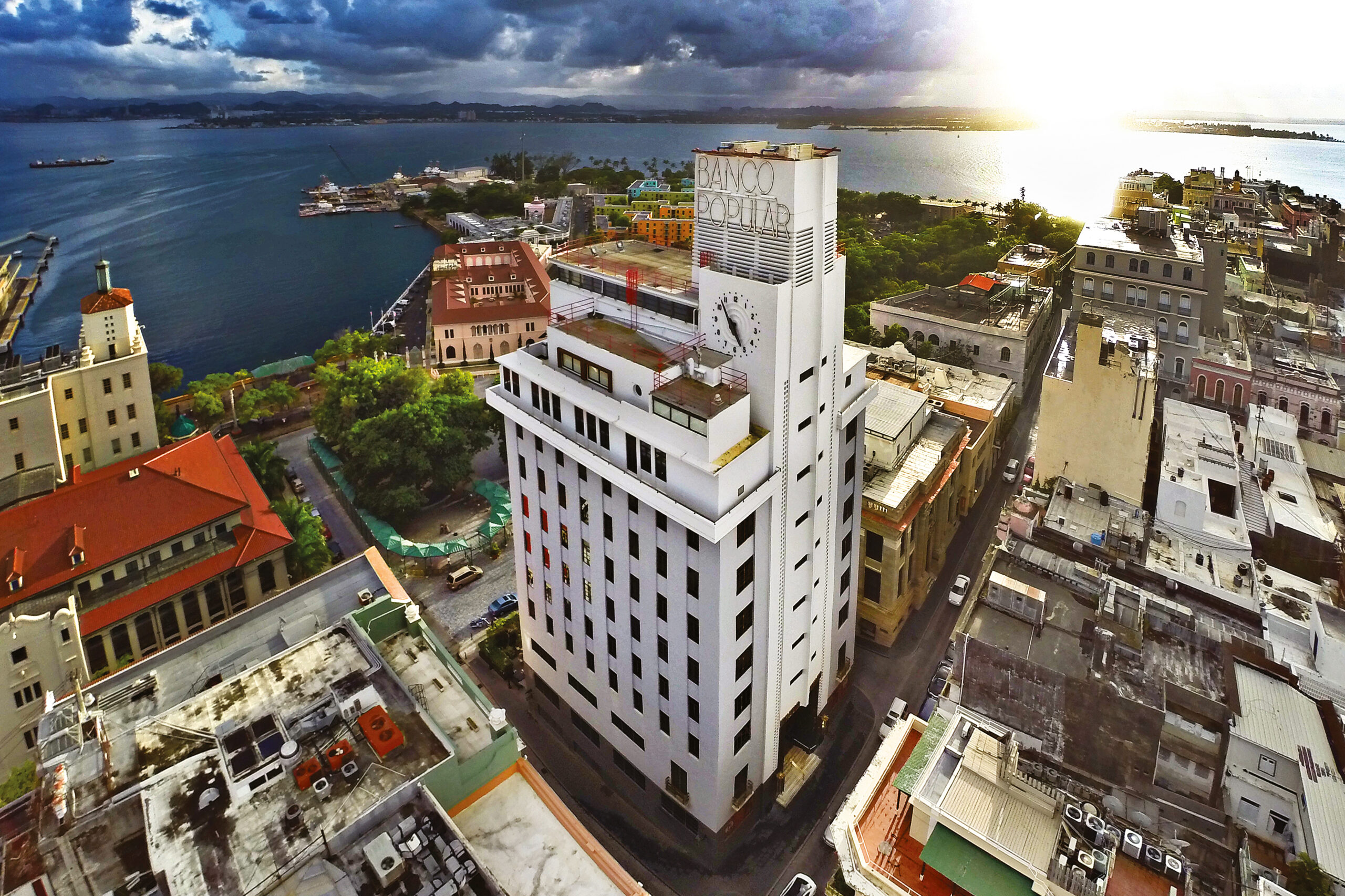 Edificio de Banco Popular en el Viejo San Juan