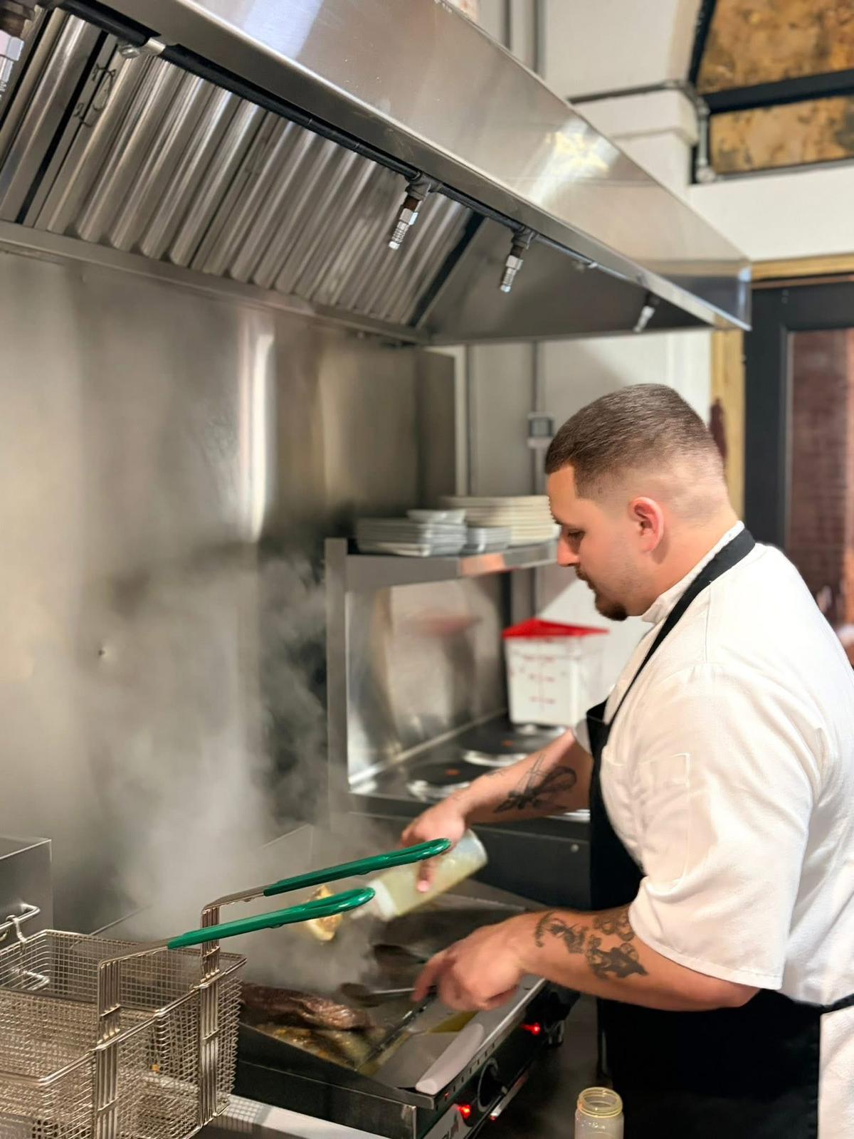 Eric Martínez Godén en OchoPortas, Mayagüez